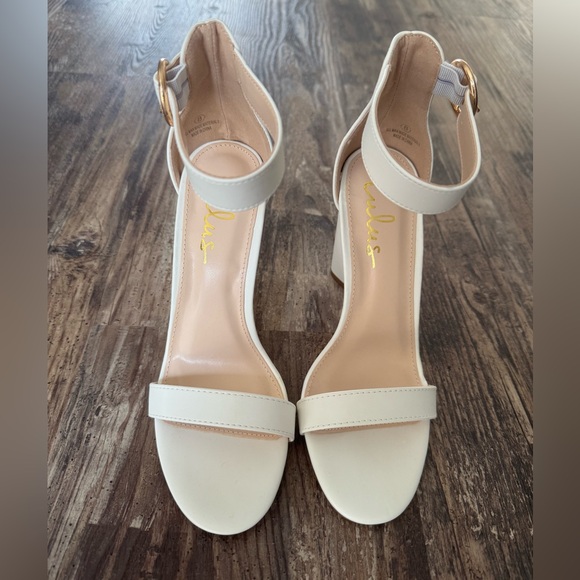 Kamali Off White Ankle Strap Heels - Picture 5 of 5